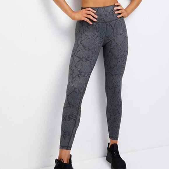 All Fenix Python Charcoal 7/8 Leggings NWT Size Large - Picture 2 of 13